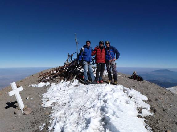 Com o Gera e o Piotr no cume do Pico Orizaba, no México